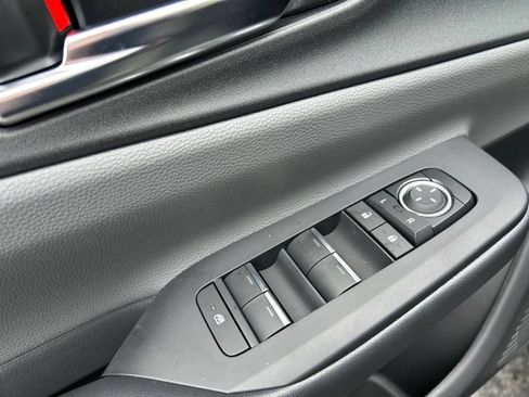 New 2027 Toyota Prius XLE AWD/4WD image 11