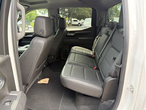 Used 2025 GMC Sierra 1500 SLT RWD image 16