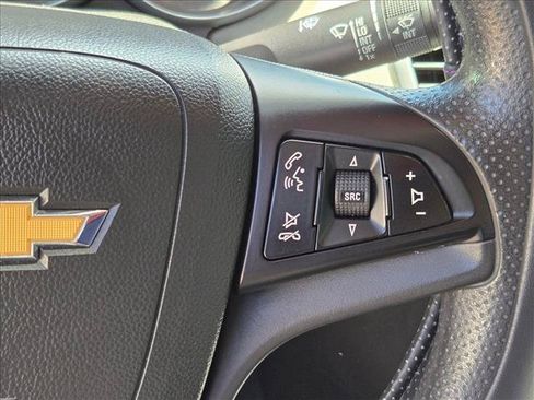 Used 2015 Chevrolet Cruze LS FWD image 11