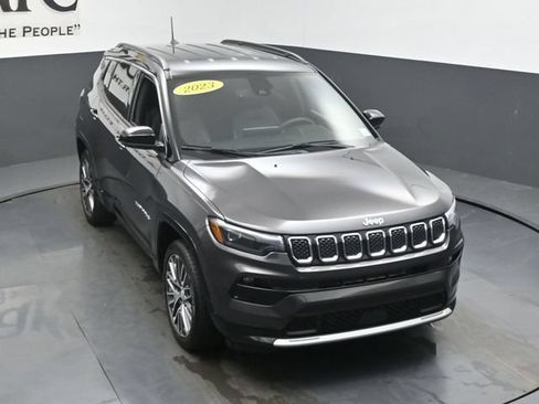 Used 2023 Jeep Compass Limited w/ Elite Group AWD/4WD image 48