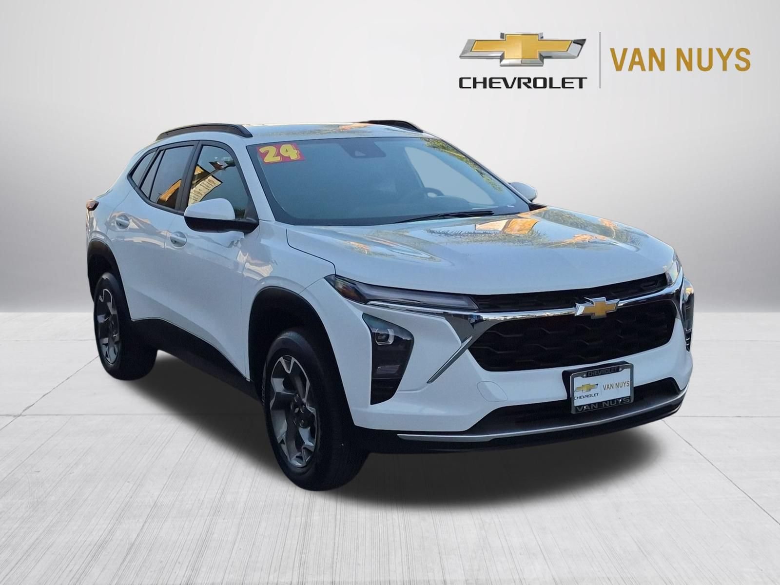 Used 2024 Chevrolet Trax LT FWD image 3