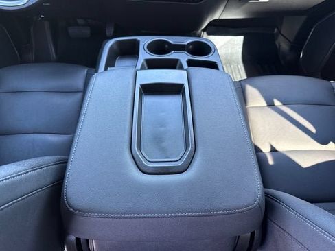 Used 2024 GMC Sierra 1500 SLT AWD/4WD image 15