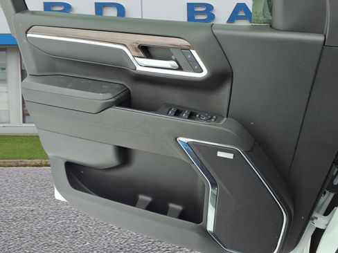 Certified 2024 Chevrolet Silverado 1500 LT Trail Boss image 10