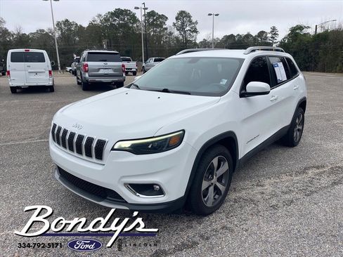 Used 2019 Jeep Cherokee Limited w/ Luxury Group image 3