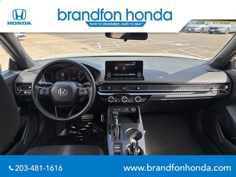 Used 2023 Honda Civic Sport image 12