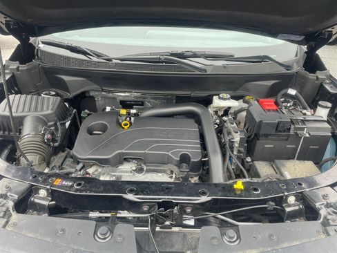 Used 2025 Chevrolet Equinox LT FWD image 32