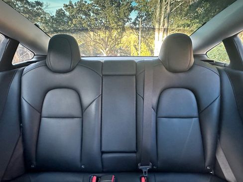 Used 2020 Tesla Model 3 Long Range image 54