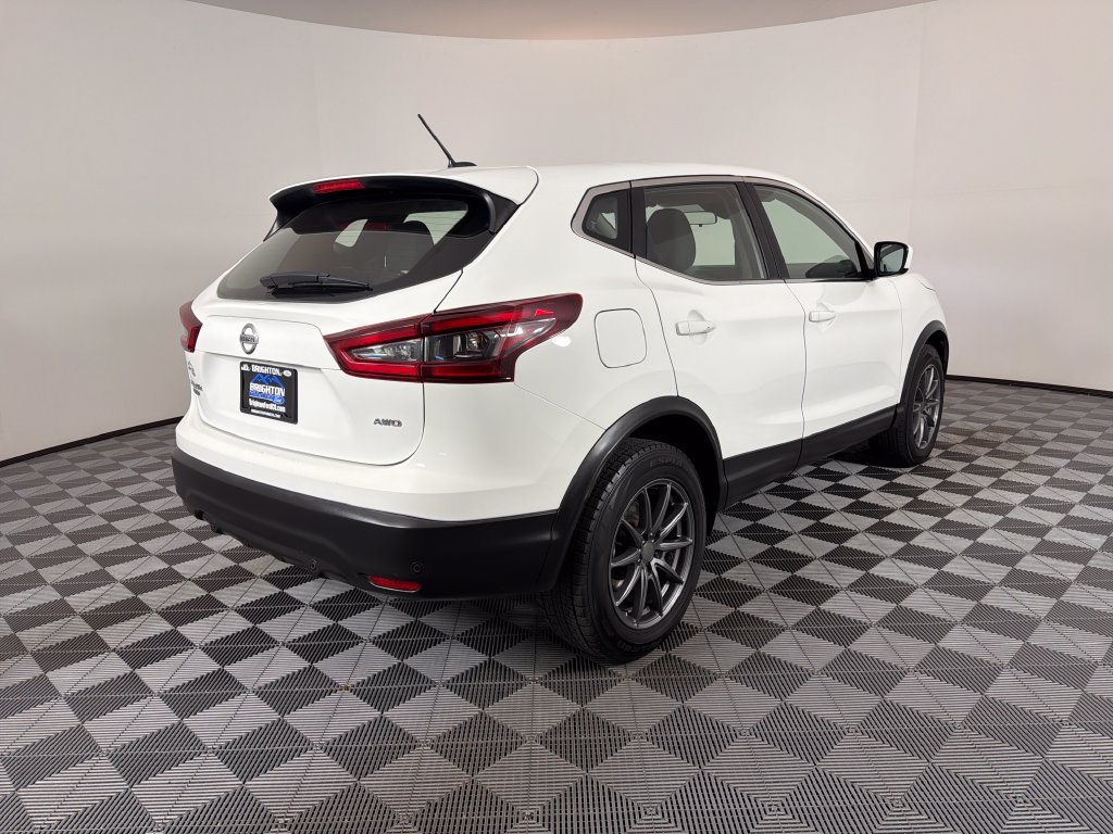 Used 2021 Nissan Rogue Sport S AWD/4WD image 3