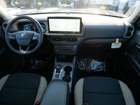 Used 2025 Ford Bronco Sport Big Bend image 10