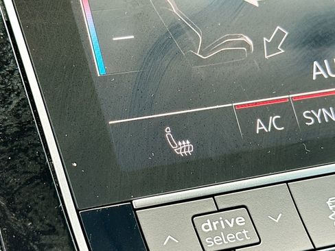 Used 2023 Audi Q7 2.0T Premium Plus w/ Premium Plus Package image 21