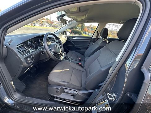 Used 2019 Volkswagen e-Golf SE w/ Driver Assistance Package image 4