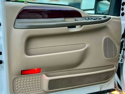 Used 2003 Ford Excursion Eddie Bauer image 12