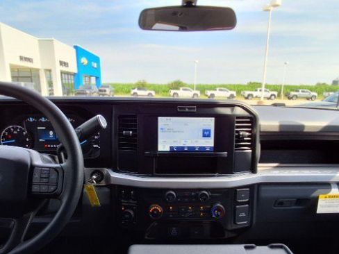 Used 2025 Ford F250 XL w/ XL Off-Road Package AWD/4WD image 17