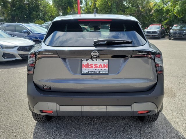 Certified 2025 Nissan Kicks SV FWD image 3