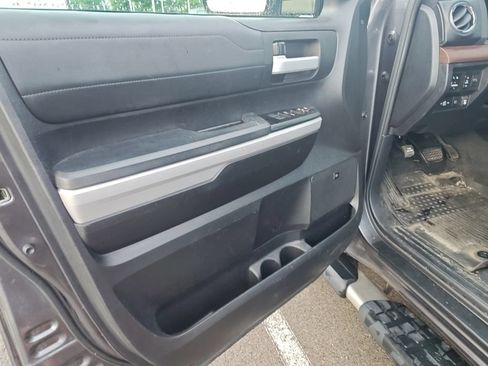 Used 2019 Toyota Tundra Limited w/ Limited Premium Package AWD/4WD image 7