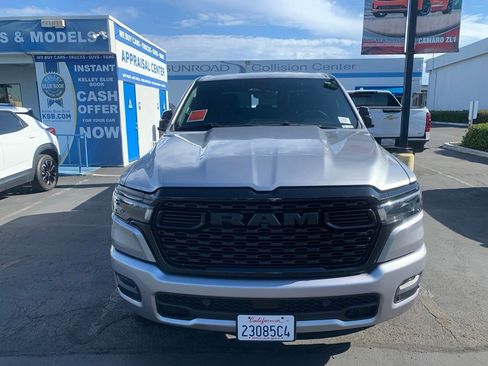 Used 2025 RAM 1500 Big Horn AWD/4WD image 3
