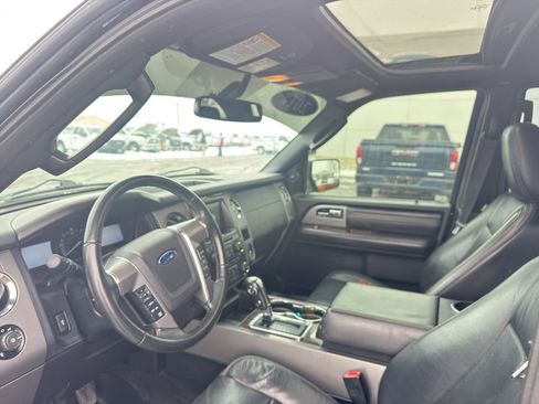 Used 2017 Ford Expedition Max Platinum image 15