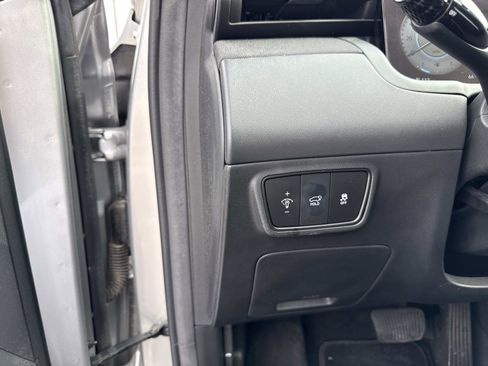 Used 2022 Hyundai Tucson Limited image 32