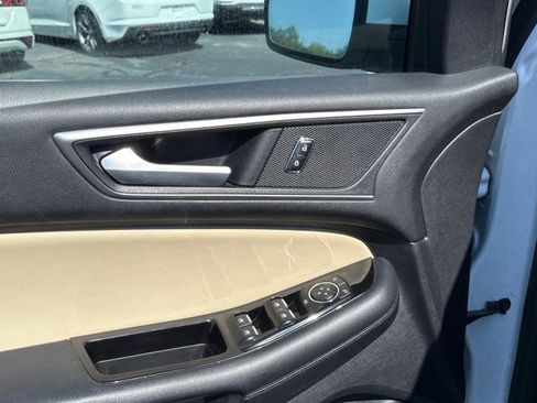 Used 2015 Ford Edge SEL w/ Equipment Group 201A image 22