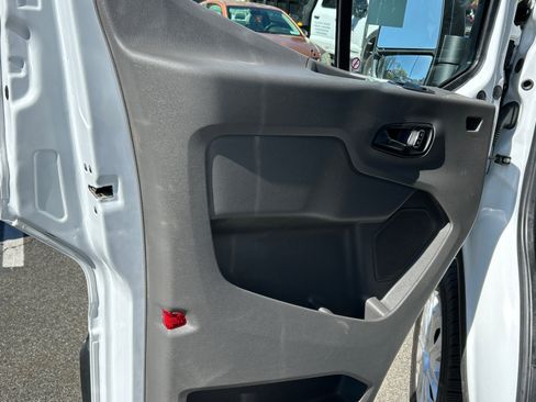 Used 2025 Ford Transit 250 Low Roof w/ Exterior Upgrade Package RWD image 9
