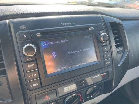 Used 2013 Toyota Tacoma 2WD Regular Cab image 12