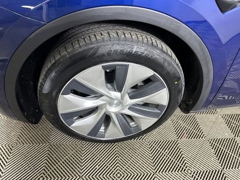 Used 2021 Tesla Model Y Long Range AWD/4WD image 10