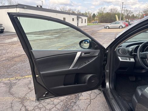 Used 2013 MAZDA MAZDA3 i Grand Touring FWD image 25