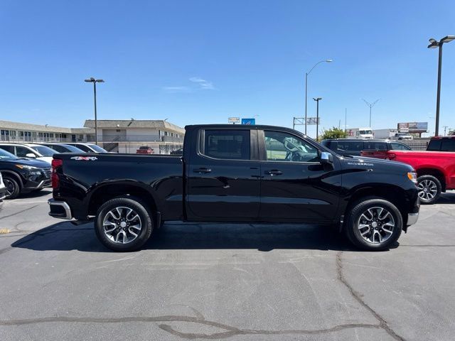 Used 2024 Chevrolet Silverado 1500 LT AWD/4WD image 2
