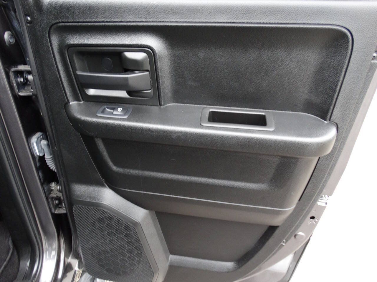 Used 2019 RAM 1500 4x4 Quad Cab Express w/ Wheel & Sound Group image 31