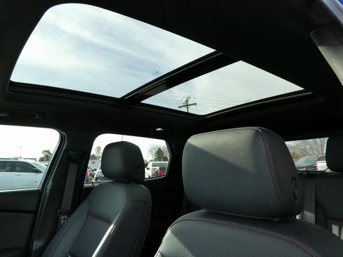 Certified 2024 Chevrolet Blazer RS w/ Driver Confidence II Package image 21