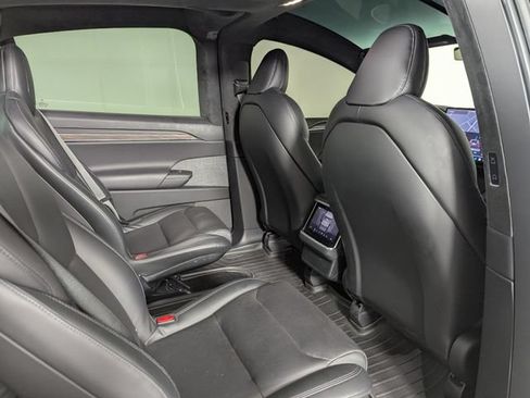 Used 2023 Tesla Model X AWD/4WD image 21