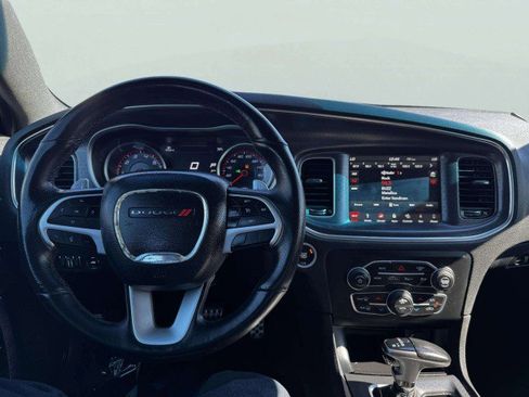 Used 2018 Dodge Charger R/T Scat Pack w/ Dynamics Package image 32