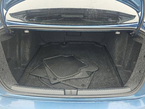 Used 2017 Volkswagen Jetta SE FWD image 16
