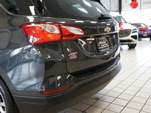 Used 2020 Chevrolet Equinox LS image 13