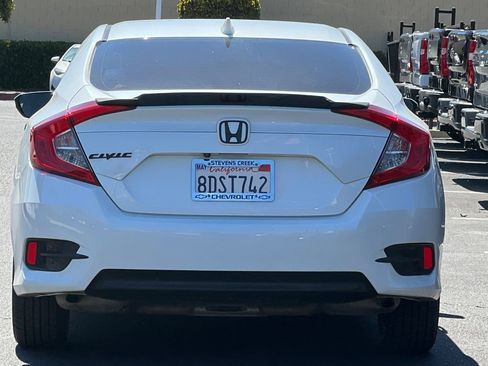 Used 2018 Honda Civic EX-T image 6
