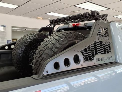 New 2026 Ford F250 Lariat w/ Black Appearance Package AWD/4WD image 8