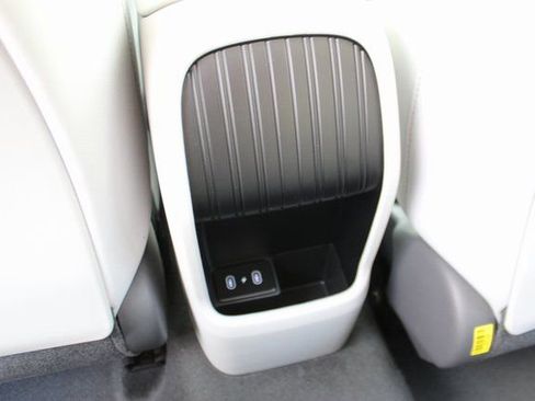 New 2026 Hyundai Kona SE FWD image 28