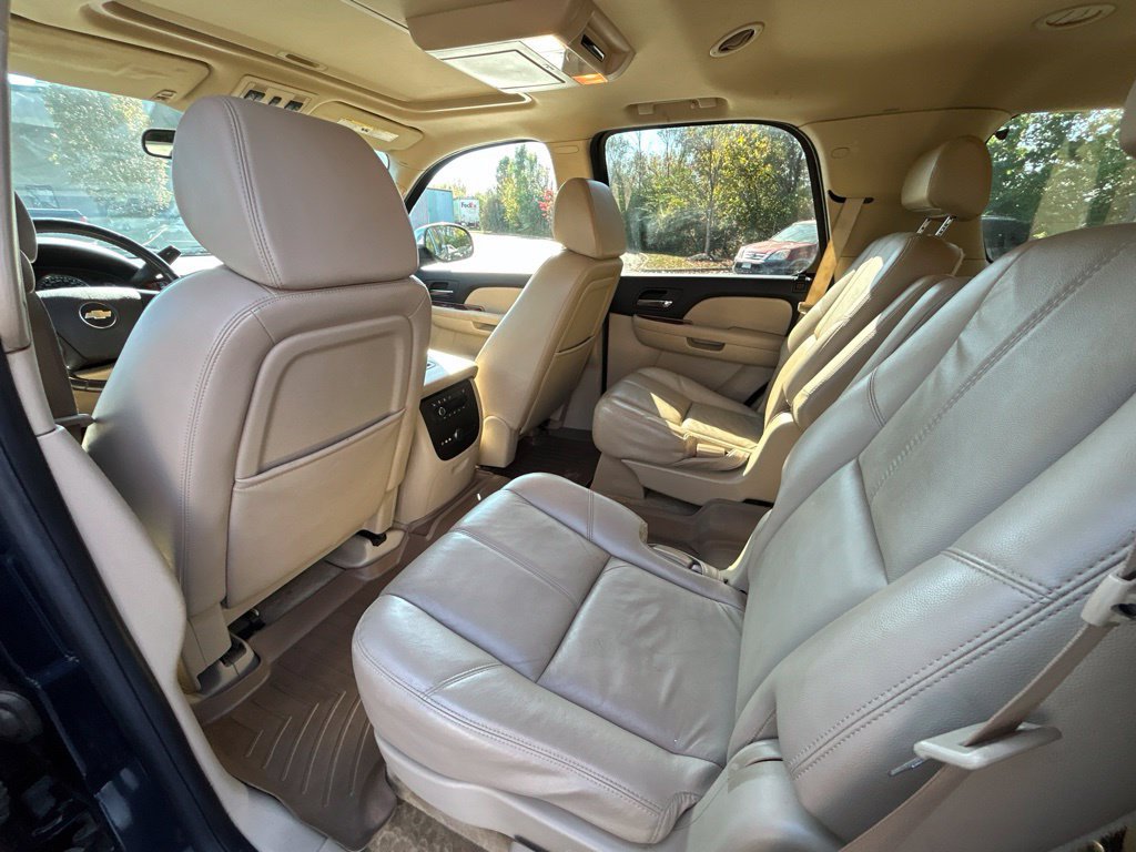 Used 2008 Chevrolet Tahoe LTZ w/ LTZ Preferred Equipment Group AWD/4WD image 26