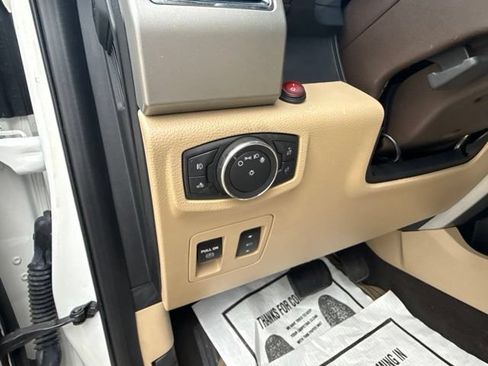 Used 2020 Ford F150 Lariat AWD/4WD image 16