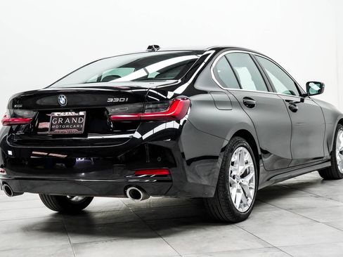 Used 2025 BMW 330i xDrive Sedan AWD/4WD image 12