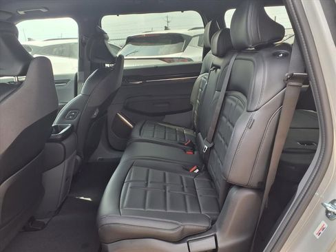 New 2026 Kia EV9 Land image 13