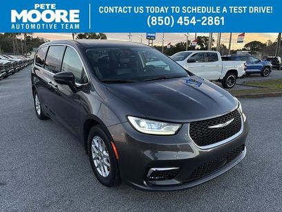Used 2023 Chrysler Pacifica Touring-L