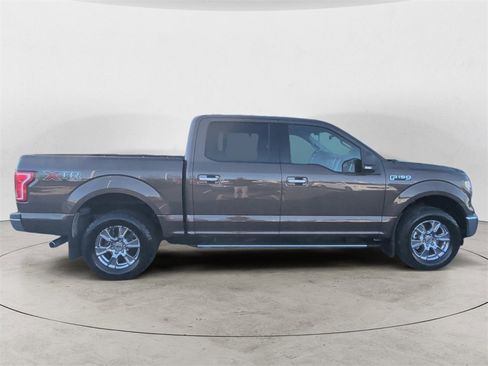 Used 2017 Ford F150 XLT w/ Equipment Group 302A Luxury image 6