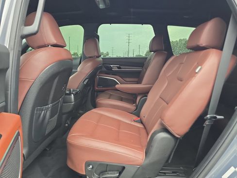 Used 2023 Kia Telluride SX FWD image 13