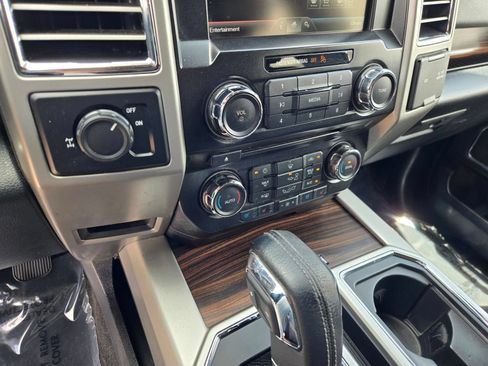 Used 2015 Ford F150 Lariat w/ Equipment Group 501A Mid RWD image 24