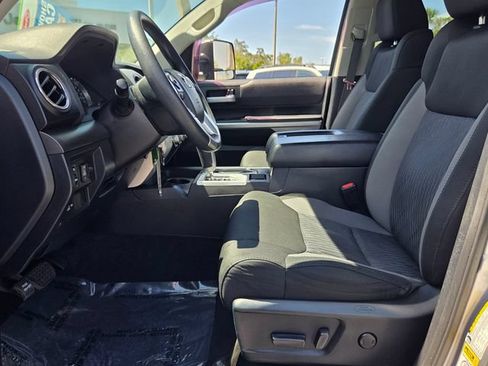Used 2017 Toyota Tundra SR5 w/ SR5 Upgrade Package RWD image 10