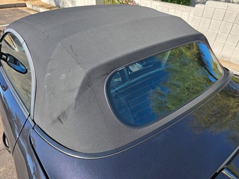 Used 2005 Porsche Boxster RWD image 18