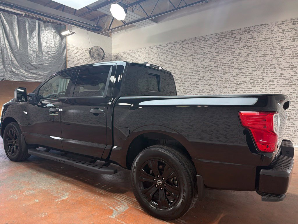 Used 2024 Nissan Titan SV w/ SV Convenience Package AWD/4WD image 5