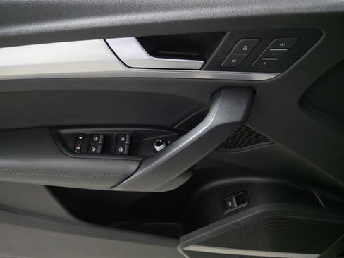 Used 2019 Audi Q5 2.0T Premium Plus w/ Premium Plus Package image 19