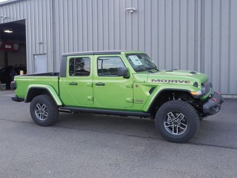 New 2025 Jeep Gladiator Mojave w/ Convenience Group image 8